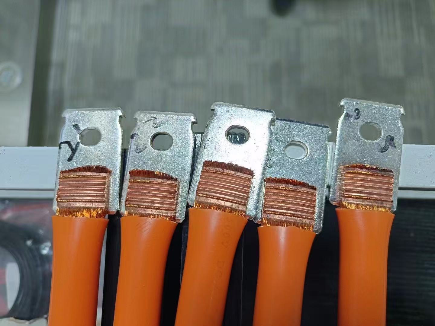 20K-4000W超声波线束压方焊接机